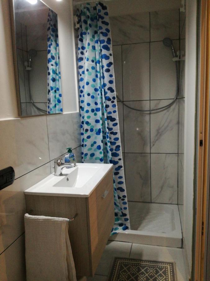 Hotel Stanza Azzurra Sant'Egidio del Monte Albino Zewnętrze zdjęcie